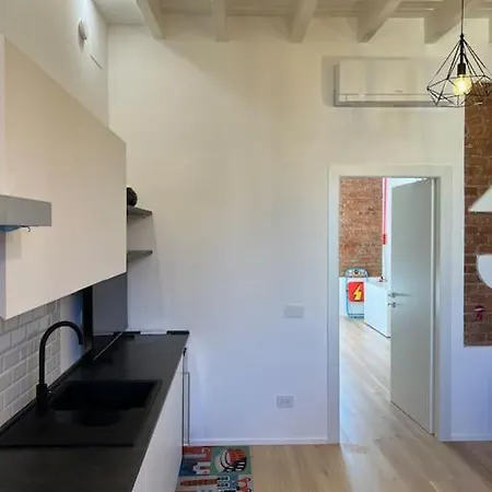 Bm 93 Comfort Apartment Mailand